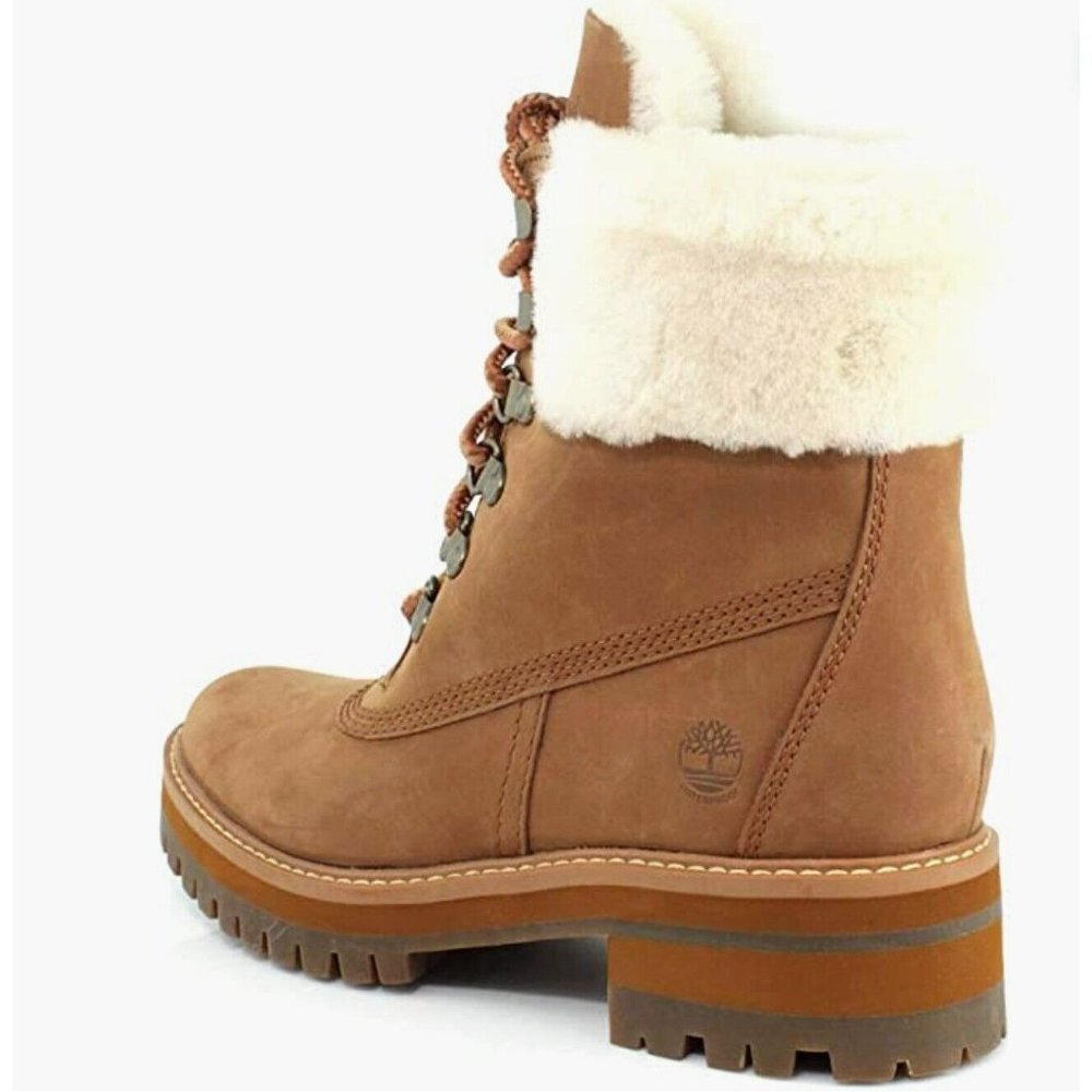 NEW IN A BOX - Timberland Courmayeur Valley 6" Waterproof, Wheat Nubuck Size 8 - Picture 2 of 7